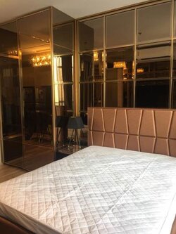 สนใจชมห้องติดต่อได้เลย Line ID: Smile-easy ปล่อยเช่าคอนโด Park 24 (พาร์ค 24) - 1ห้องนอน 1ห้องน้ำ 1ห้องนั่งเล่น - ใกล้ BTS พร้อมพงษ์ - ขนาดห้อง 30 ตรม. ชั้น 33 ตึก 2