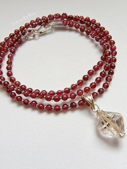 สร้อยคอเชือกถักโกเมนเม็ดเล็กกับจี้เฮอร์คิเมอร์ไดม่อน