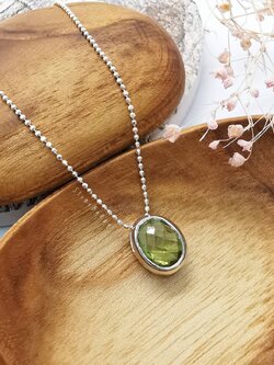 สร้อยคอเงินจี้พลอยเพอริดอท Peridot