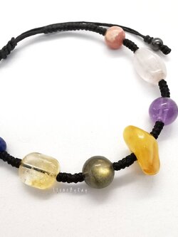 สร้อยข้อมือเชือกถักกับหินอัญมณี7ชนิด