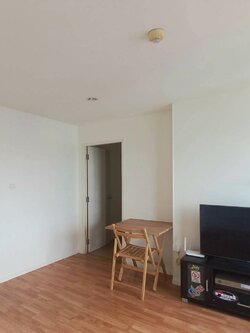 ให้เช่าคอนโด Lumpini Ville On Nut 46 (ลุมพินี วิลล์ อ่อนนุช 46) โซนพื้นที่ BTSอ่อนนุชและMRTศรีนุช ห้องแบบ 2ห้องนอน / 2ห้องน้ำ จอดรถได้ 2 คัน · ขนาดห้อง 45 ตรม. ชั้น 8 ตึก D