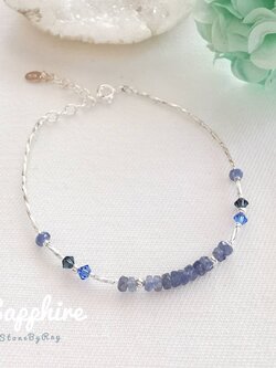 สร้อยข้อมือเงินพลอยไพลิน