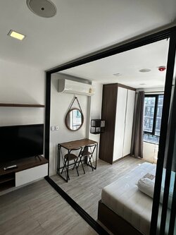 ปล่อยเช่า Atmoz Ladprao 71 (แอทโมซ ลาดพร้าว 71) - โซนพื้นที่ MRT ลาดพร้าว 71 1ห้องนอน 1ห้องน้ำ - ขนาดห้อง 24 ตรม. ชั้น 4 ตึก A - ให้เช่า 9,800 ต่อเดือน