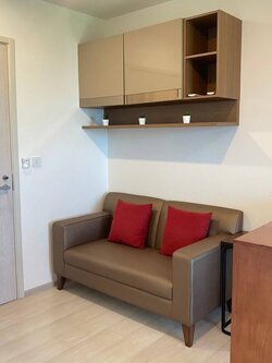 Life Asoke (ไลฟ์ อโศก) ให้เช่าห้องน่าอยู่เฟอร์ครบ MRT เพชรบุรี สอบถามแอด Line ID : Smile-easy