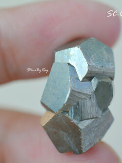 แร่ไพไรต์ผลึกธรรมชาติจากเปรู (SC-023)