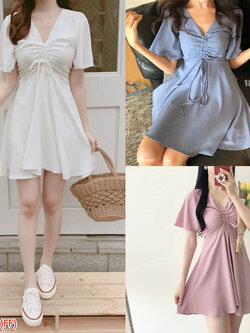 kudapy เดรสสั้นสีฟ้า/สีขาว คอวี แขนระบาย ดีเทลมีเชือกรูดย่นด้านหน้า ด้านหลังตีเกล็ด มีซิปซ่อนหลังเอวไม่สม็อค