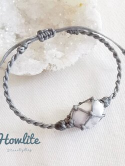 สร้อยข้อมือเชือกถักหินฮาวไลท์