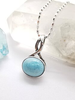 สร้อยคอเงินจี้หินลาริมาร์