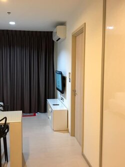 ปล่อยเช่าคอนโด Rhythm Sukhumvit 42 (ริทึ่ม สุขุมวิท 42) - 1ห้องนอน 1ห้องน้ำ 1ห้องนั่งเล่น - ใกล้ BTS เอกมัย / Gateway เอกมัย - ขนาดห้อง 35 ตรม. ชั้น 10