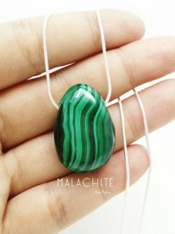 สร้อยคอเงินจี้หินมาลาไคต์