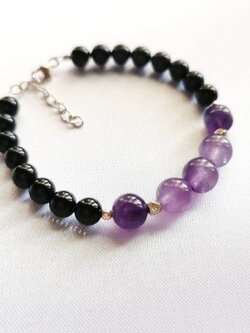 สร้อยข้อมือหินอเมทิสต์ร้อยกับหินออนิค Amethyst+Onyx