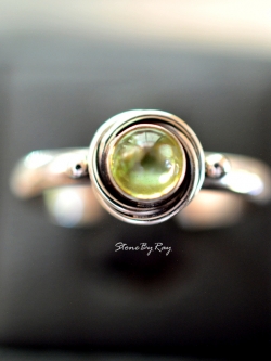 แหวนเงินพลอยเพอริดอท