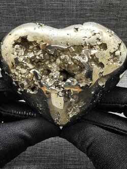 ไพไรต์เปรูเจียรรูปหัวใจ Pyrite