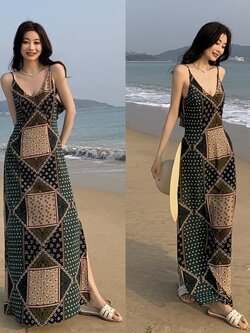 kudapy ชุดเดรสยาวสายเดี่ยวไปทะเล ผ่าด้านข้าง นวทะเลๆๆ ค่า ผ้ไหมอิตาลี่ พิมพ์ลายกราฟฟิก
