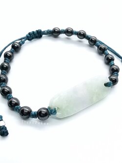 สร้อยข้อมือเชือกถักหยกกับเฮมาไทต์