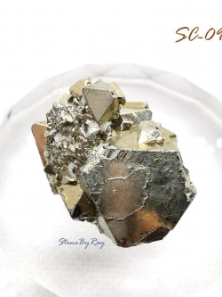 ไพไรต์ (Pyrite Octahedra Peru)