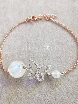 สร้อยข้อมือเงินหินมูนสโตน