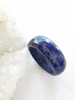 แหวนหินลาพิสลาซูลีเจียรแบบแหวนเกลี้ยง