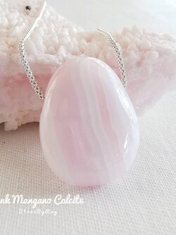 สร้อยคอเงินจี้หินพิ้งค์แมงกาโนแคลไซต์