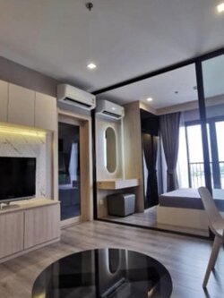 The Politan Aqua (เดอะ โพลิแทน อควา) ให้เช่าห้องตกแต่งครบวิวแม่น้ำพร้อมอยู่ สอบถามแอด Line ID : Smile-easy