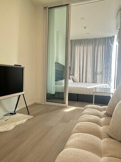 ให้เช่าห้องแบบ 1ห้องนอน 1ห้องอเนกประสงค์(ทำ2นอนได้) 1ห้องน้ำ โซนพื้นที่ MRT บางพลัด คอนโด De LAPIS Charan 81 (เดอ ลาพีส จรัญ 81) ขนาดห้อง 35 ตรม. ชั้น 28