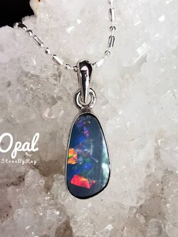 สร้อยคอเงินจี้พลอยโอปอล