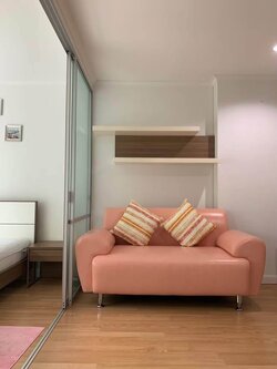 ปล่อยเช่า Lumpini Place Rama VIII (ลุมพินี เพลส พระราม 8) - โซนพื้นที่ MRT บางยี่ขัน สะพานพระราม 8 1ห้องนอน 1ห้องน้ำ - ขนาดห้อง 35 ตรม. ชั้น 3 ตึก C - ให้เช่า 10,000 ต่อเดือน