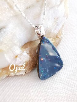 สร้อยคอเงินจี้พลอยโอปอล