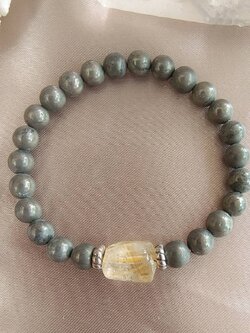 สร้อยข้อมือหินซิทรินร้อยกับไพไรต์ Citrine+Pyrite