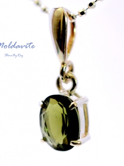 สร้อยคอเงินจี้สะเก็ดดาวโมดาไวท์เจียรเหลี่ยม