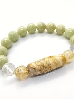 สร้อยข้อมือหยกดีไซน์กับไม้กลายเป็นหิน