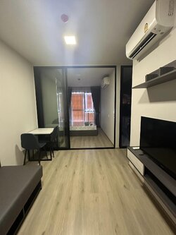 ให้เช่าคอนโด The Privacy Taopoon Interchange (เดอะ ไพรเวซี่ เตาปูน อินเตอร์เชนจ์) - ตกแต่งเฟอร์ครบห้องใหม่ยังไม่เคยมีคนอยู่มีเครื่องซักผ้า - การเดินทาง: ใกล้ MRT เตาปูน 500 เมตร