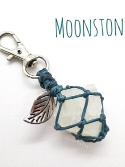 พวงกุญแจเชือกถักหินมูนสโตน Moonstone