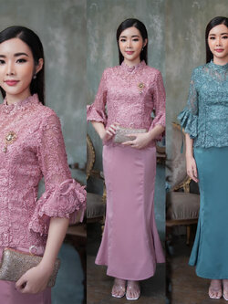 kudapy ชุดลูกไม้ใยบวบสีชมพูกลีบบัว/สีเขียวหยก ดอกลอยสามมิติคอปีนแต่งด้วยลูกไม้ลายดอก