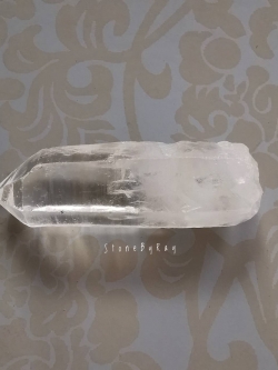 หินคริสตัลควอตซ์ (Crystal Quartz)