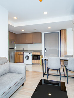 ให้เช่า ทากะ เฮาส์ เอกมัย 12 แบบ2ห้องนอนเครื่องใช้ไฟฟ้าครบพร้อมเข้าอยู่