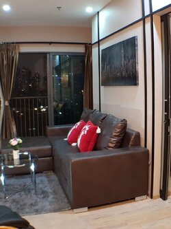 ให้เช่าคอนโด Noble Remix (โนเบิล รีมิกซ์) (สุขุมวิท 36) - ห้องสวยน่าอยู่เฟอร์เครื่องใช้ไฟฟ้าครบ - การเดินทาง: ติดรถไฟฟ้า BTS ทองหล่อ