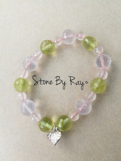 สร้อยข้อมือโรสควอตซ์&เพอริดอท (Rose Quartz& Peridot)