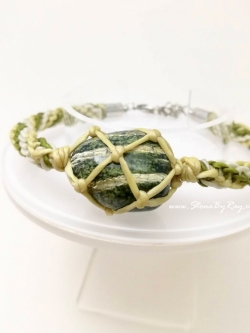 สร้อยข้อมือเชือกถักหินกรีนซีบราแจสเปอร์