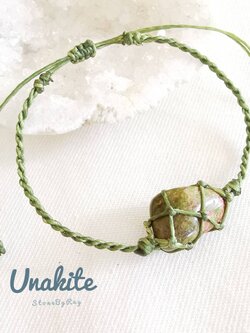 สร้อยข้อมือเชือกถักหินยูนาไคต์