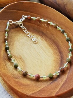 สร้อยข้อมือเงินหินยูนาไคต์กับเพอริดอท Unakite+Peridot