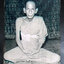 รูปถ่ายขาวดำ หลวงพ่อเอีย วัดบ้านด่าน จ.ปราจีนบุรี กระดาษหนังไก่ ขนาด ๑ นิ้ว